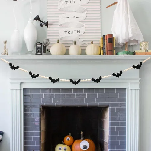 Vista 5 de DAZONGE Decoraciones de Halloween para interiores y exteriores, guirnalda de cuentas de murciélagos de fieltro de madera para decoración