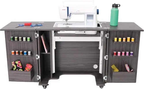 Vista 10 de Gabinete de costura y acolchado Kangaroo Bandicoot de Arrow Sewing con elevación, para sala de estar, color blanco ceniza