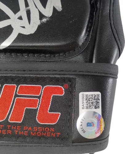Vista 3 de Frank Mir Guante UFC autografiado, Beckett Autenticado MMA Autenticado Guantes de Autógrafo Boxeo Firmado Ultimate Fighting Championship Collectibles