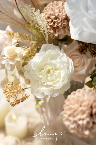 Vista 3 de Ling's moment Caja de Flores Falsas, Tallos de Vegetación Artificial Falsa Rosas de Espuma Dalia Hortensia de Seda Peonía Flor de Tela para Centros
