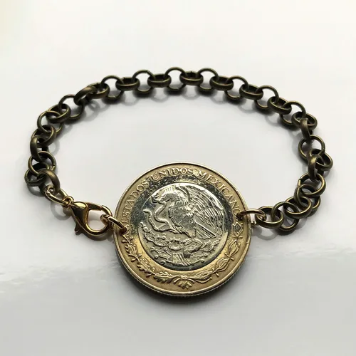 Vista 4 de Pulsera de monedas de 10 pesos 2022 México Calendario azteca de piedra del sol Escultura mexicana Tnatiuh Tlaltecuhtli Yohualtecuhtli Tenochtitlan