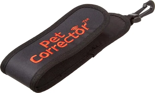 Vista 2 de Funda corrector de mascotas, se adapta a latas de 1.7 fl oz, para ayudar y optimizar el entrenamiento del perro con el corrector de mascotas, se