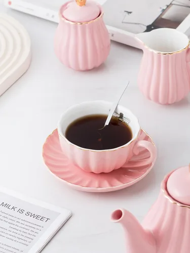 Vista 4 de CLAY TONIC- Juego de tazas de té y café de porcelana fina púrpura de 8 oz, tazas y platillos, con tetera, azucarero, jarra para crema, cucharaditas