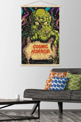 Vista 2 de Trends International Cthulhu Monster - Póster clásico de pared de terror, 22.375 x 34 pulgadas, paquete de impresión premium y colgador de madera