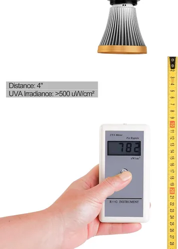 Vista 4 de Bombilla UVA UVB para reptiles y anfibios, lámpara LED 8508 con luz UV