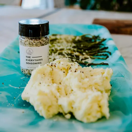 Vista 8 de Condimento estilo Santa María – Low Tide 15.2 oz – The Everything Seasoning Todo natural, sin MSG Fabricado en Estados Unidos ¡Espolvorea