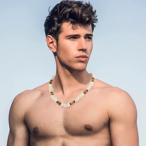 Vista 4 de Bonuci 4 piezas de collar de concha Puka para hombres, collares de surfista con cuentas, collar de playa hawaiano para mujeres, joyería, regalos