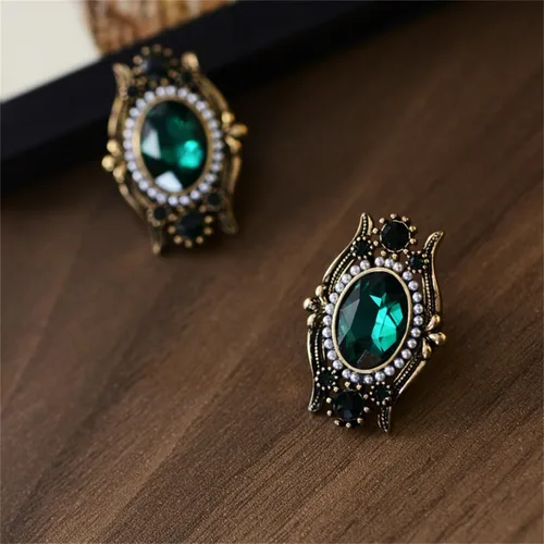 Vista 4 de Vintage Green CZ Stud Earrings for Women Antique Gold-Toned Cubic Zirconia Oval Crystal Shell Pearl Drop Studs Earring Boho Victorian Style Hollow