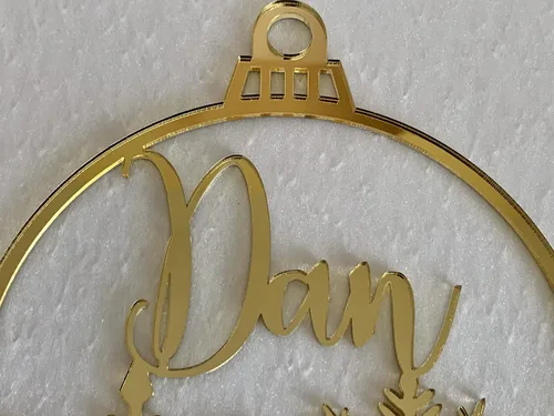 Vista 4 de Adorno de Navidad grande de 6 pulgadas, diseño de copos de nieve cortados con láser, adornos personalizados para bebés, regalos de Navidad