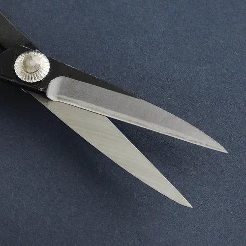 Vista 2 de Wazakura Kit de herramientas para bonsái fabricado en Japón, tijeras de bonsái de ramita de 8-1/4 pulgadas (8.268 in) + cortador de rama cóncava