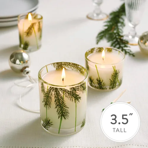 Vista 4 de Velas Thymes Frasier Fir - Colección Statement - Plata con diseño de aguja de pino - Velas perfumadas para decoración del hogar - Notas de aguja