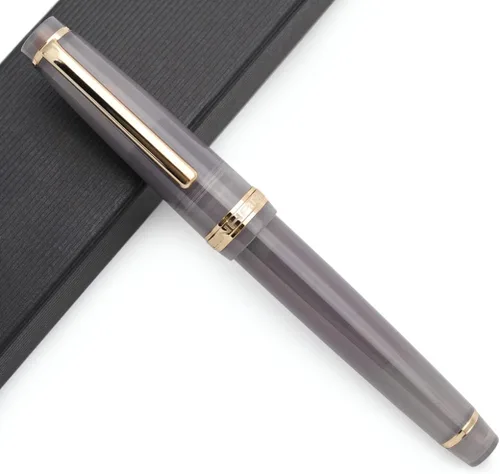 Vista 11 de Pluma estilográfica JINHAO 82 con clip dorado (plumín F 0.5mm, verde aguacate)