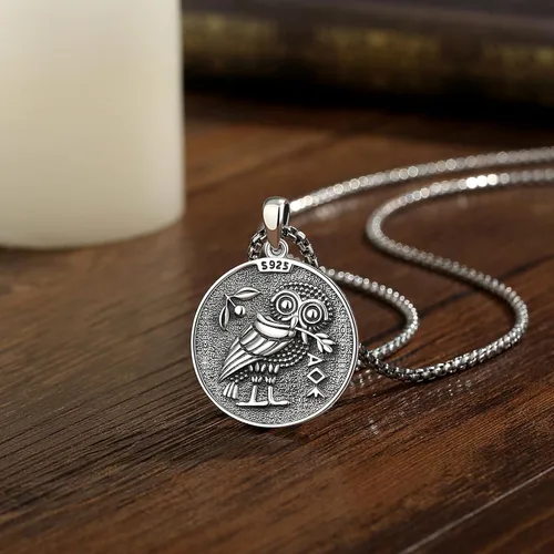 Vista 129 de EUDORA Collar de plata de ley 925 con moneda Hécate, Athena, Perséfono, Nyx, diosa de la luna triple, diosa celta, rueda de Hécate, llave, regalo