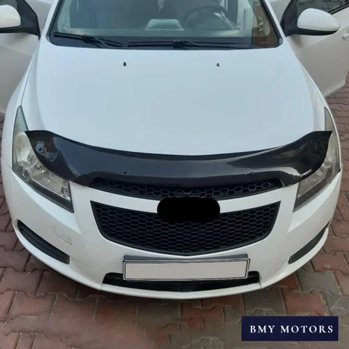 Vista 5 de BMY Deflector de capó/protector de insectos delantero compatible con Chevrolet Cruze 2010-2015 Protector de capó Partículas e insectos