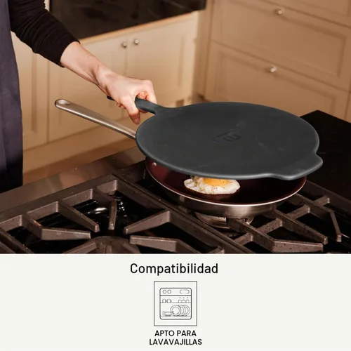 Vista 6 de Made In Cookware - Tapa universal de silicona para sartén, diseño 9 en 1, se adapta a múltiples sartenes, apto para horno 400F, grafito