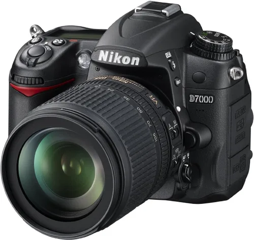 Vista 2 de Nikon Cámara réflex digital de 16,2 megapíxeles con lente de 18-105 mm (color negro), D7000