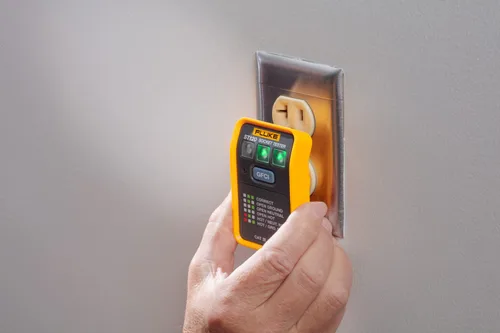 Vista 5 de Fluke Probador de zócalo ST120 GFCI sin pitido