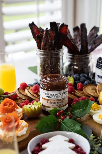 Vista 4 de Terrapin Ridge Farms Apple Maple Bacon Jam - Un tarro de 11 onzas