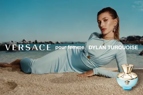 Vista 2 de Versace Dylan Turquoise Pour Femme 3.4 oz Eau de Toilette Spray