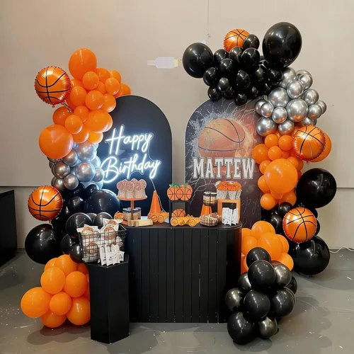 Vista 4 de Kit de arco de globos de baloncesto, kit de guirnalda de globos naranja y negro plateado con globos de estrella en explosión, kit de globos