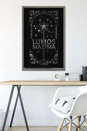 Vista 6 de Trends International The Wizarding World: Harry Potter - Póster de pared Lumos Maxima, 34 pulgadas de largo x 22.4 pulgadas, versión enmarcada