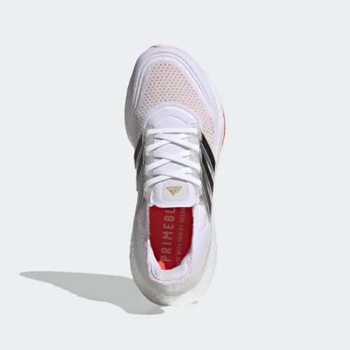 Vista 4 de adidas Tenis de correr Ultraboost 21 para mujer