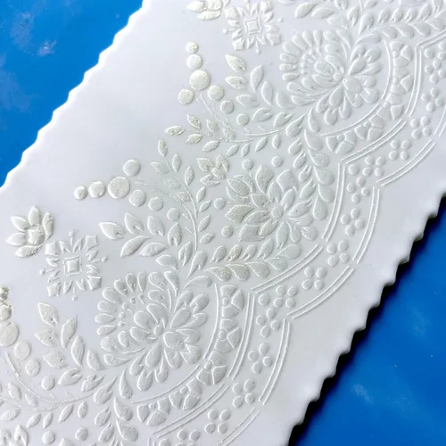 Vista 5 de Plantilla lateral de pastel de encaje antiguo SKU# C1075 por Designer Stencils