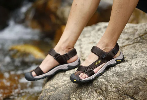 Vista 2 de CAMEL CROWN Sandalias de senderismo impermeables para hombre, sandalias de agua con punta cerrada, sandalias deportivas para verano, al aire libre