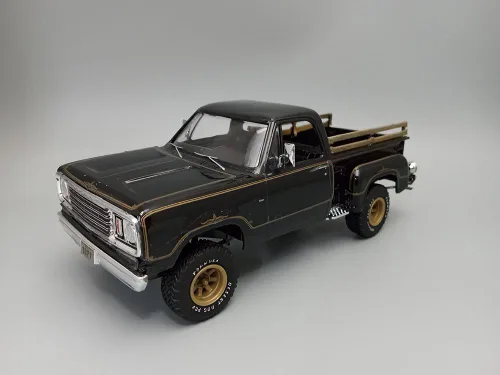 Vista 4 de MPC 1977 Dodge Warlock Pickup 2T Kit de modelo a escala 1:25