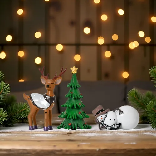 Vista 2 de Smile - Decoración navideña para interiores, juego de 3 figuras pequeñas de resina, muñeco de nieve, árbol de Navidad y reno, decoración navideña
