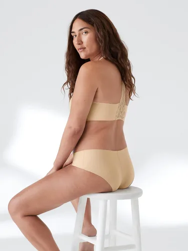 Vista 5 de True & Co Sujetador de espalda cruzada con encaje triangular para mujer