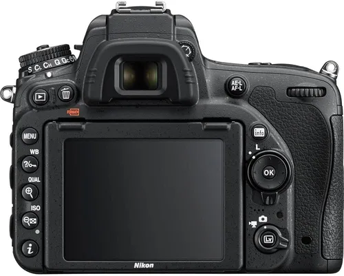 Vista 4 de Nikon D750 - Cámara digital DSLR de 24.3 MP con lente AF-S de 1.969 in f/1.4G (1543) Paquete Deluxe con tarjeta SD de 64 GB + bolsa grande