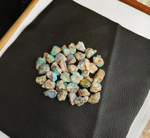 Vista 7 de Natural AAAA+ Ethiopian Opal Gemstone Lot for Wholesale Supplies, DIY & Jewelry Making, Multi Color Fire Play
