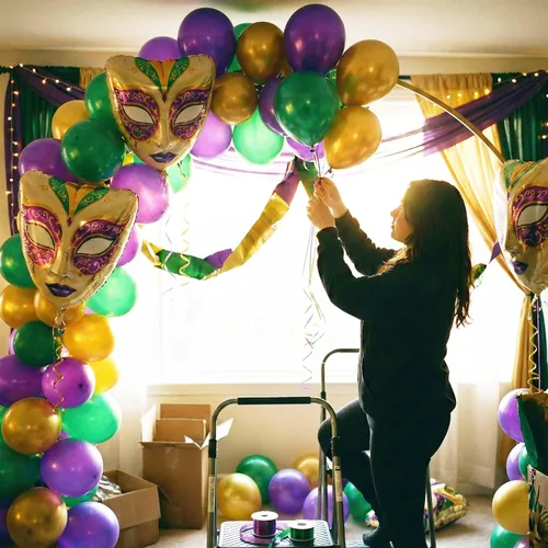 Vista 7 de Globos de Mardi Gras grandes de máscara de papel de aluminio para decoraciones de fiesta de Fat Tuesday divertidas y magníficas, suministros