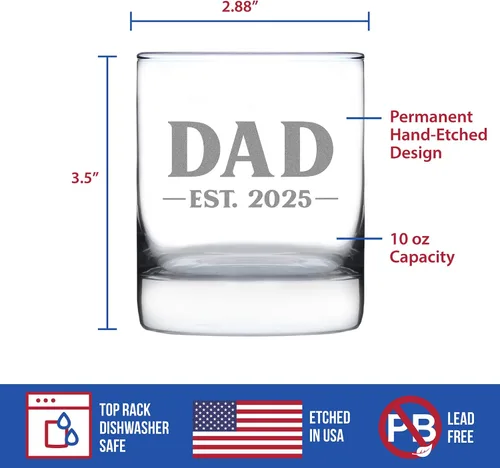 Vista 5 de Dad Est 20XX personalizado – Nuevo padre whisky rocas regalo de cristal para padres primerizos – Gafas personalizadas atrevidas de 10.25 onzas