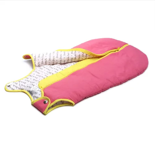 Vista 2 de Saco de dormir para bebé, nido para dormir de Baby Deedee, Rosa (Candy Pink) Patented shoulder snaps and full-length zipper help make dressing and