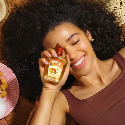 Vista 5 de Ulric de Varens Set de regalo de vainilla de caramelo de 1.7 onzas líquidas de Eau de Parfum + spray para bolso de 0.7 onzas líquidas – Delicioso