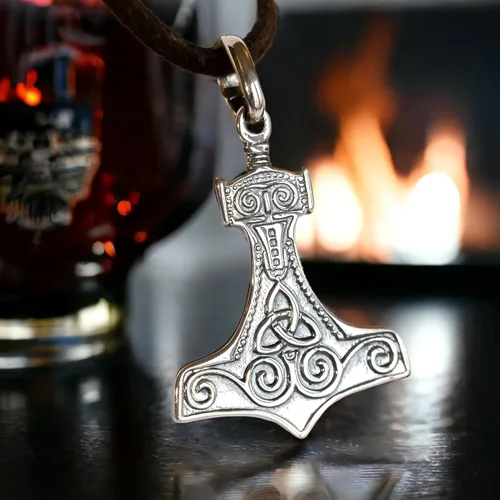 Vista 7 de 925 Sterling Silver Thors Hammer Necklace Handmade Replica - Mjolnir Pendant Necklace with Triquetra - Celtic Norse Nordic Viking Jewelry for Men