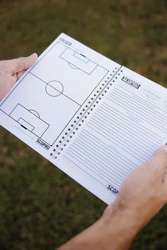 Vista 4 de Soccer Coaching Gameday Notepad