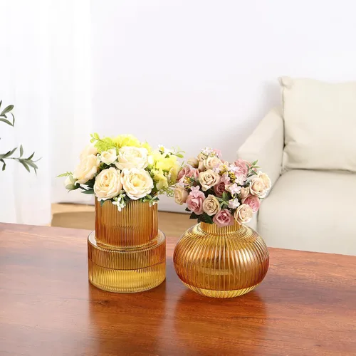 Vista 5 de Jarrones de vidrio acanalado, juego de 2 jarrones estriados para flores, florero de vidrio ámbar para tulipanes, jarrón moderno para sala de estar