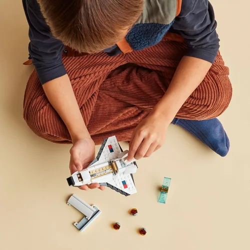 Vista 5 de LEGO Creator 3 en 1 Juguetes de transbordador espacial - Juego de construcción de juguetes espaciales para niños y niñas, de 6 años en adelante