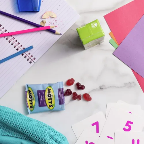 Vista 5 de Mott's Snacks con sabor a frutas, bayas, paquete familiar, sin gluten, 40 unidades (paquete de 2)