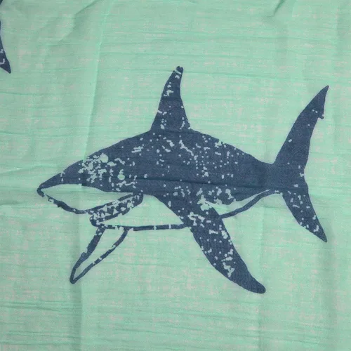 Vista 4 de Unique Sharks - Bufanda con diseño de animales y extremos deshilachados, colores diferentes disponibles