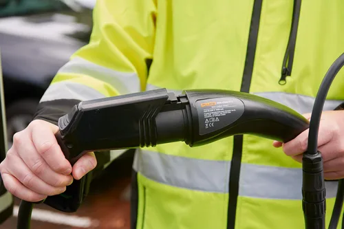Vista 8 de Fluke Kit adaptador FEV100 para pruebas de estación de carga de vehículos eléctricos, prueba tipo 1, nivel 1 o nivel 2 CA para EVSE