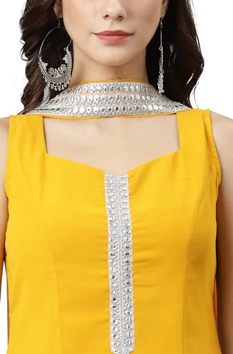 Vista 6 de Janasya Kurta de Georgette de mostaza india con Kali Palazzo y Dupatta