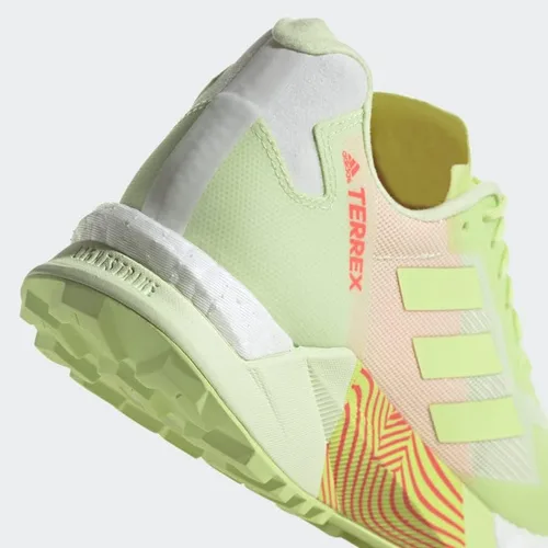 Vista 7 de adidas Terrex Agravic Ultra Trail - Tenis de correr para mujer, Carbon