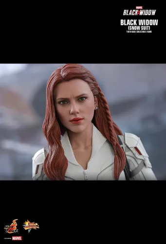 Vista 6 de Hot Toys Marvel Comics Black Widow Black Widow (versión traje de nieve) figura coleccionable a escala 1/6
