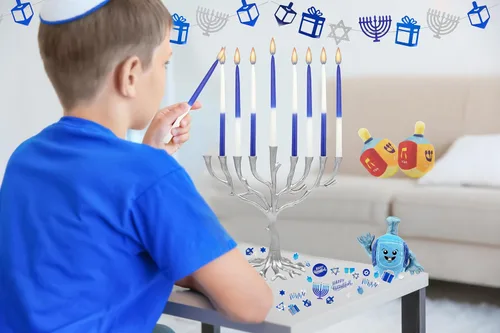 Vista 5 de The Dreidel Company Paquete de 10 velas cónicas de menorá de Hanukkah de lujo, 1 hora de tiempo de combustión, media y media azul marino y blanco
