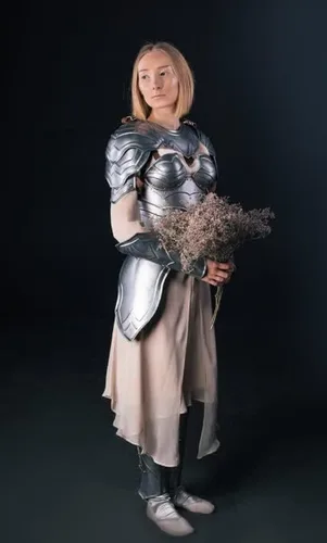 Vista 3 de Traje de armadura medieval para mujer, par de palderos y hombros de gorget de metal, armadura femenina para mujer, armadura de caballero