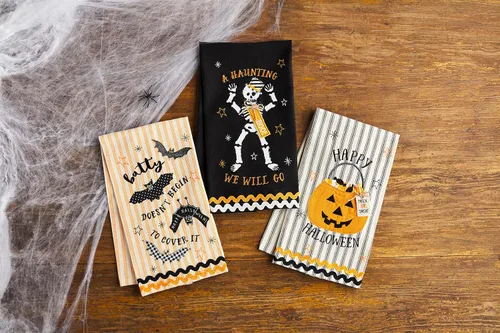 Vista 2 de Mud Pie Toalla de Halloween con apliques, rayas, 18" x 26